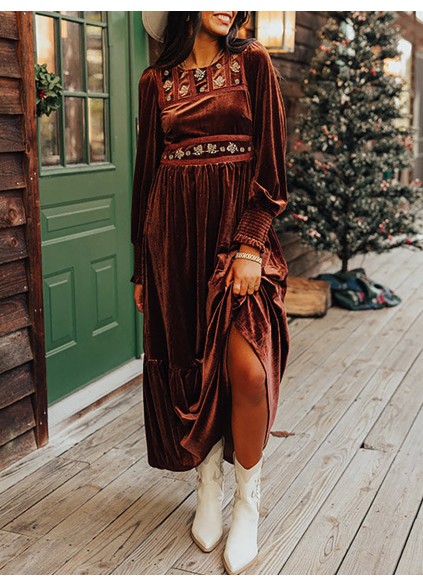 AUTUMN EMBROIDERED MAXI