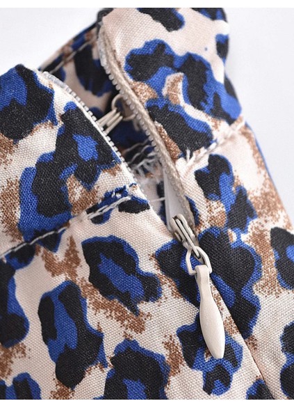 Blue plant printed pants